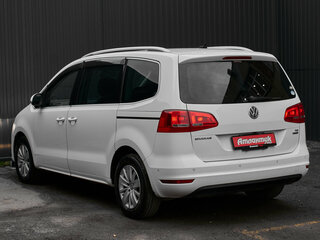 2012 Volkswagen Sharan II, белый, 1350000 рублей, вид 4