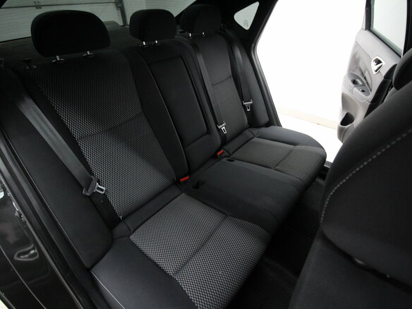 2016 Nissan Sentra VII (B17), чёрный, 1050000 рублей - вид 15