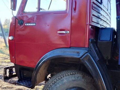 1988 КамАЗ 53212, красный, 550000 рублей, вид 5