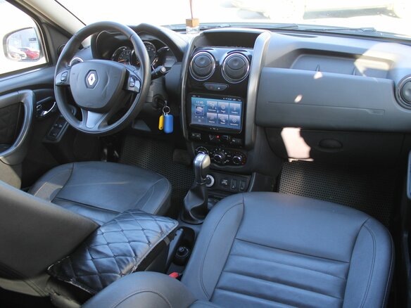 2017 Renault Duster I Рестайлинг, белый, 1200000 рублей - вид 9