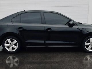 2013 Volkswagen Jetta VI, чёрный, 970000 рублей, вид 4