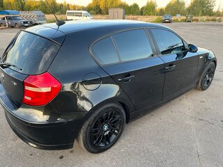 2007 BMW 1 серии 118i I (E81/E82/E87/E88) Рестайлинг, чёрный, 715000 рублей, вид 5