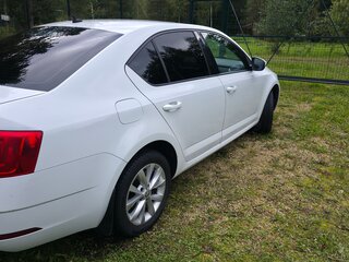 2018 Skoda Octavia III (A7) Рестайлинг, белый, 1295000 рублей, вид 5