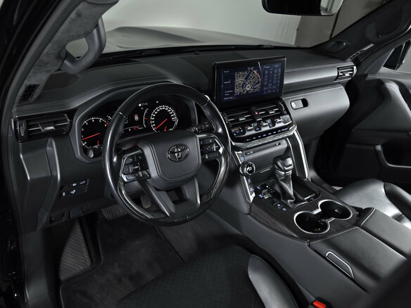 2022 Toyota Land Cruiser 300 Series, чёрный - вид 6