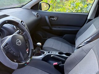 2012 Nissan Qashqai I Рестайлинг, чёрный, 650000 рублей, вид 4