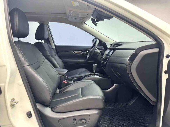 2023 Nissan X-Trail III Рестайлинг, белый, 1700000 рублей - вид 7