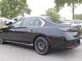 2026 BMW 7 серии 740 xDrive VII (G70) Рестайлинг, чёрный, 15973868 рублей - вид 3