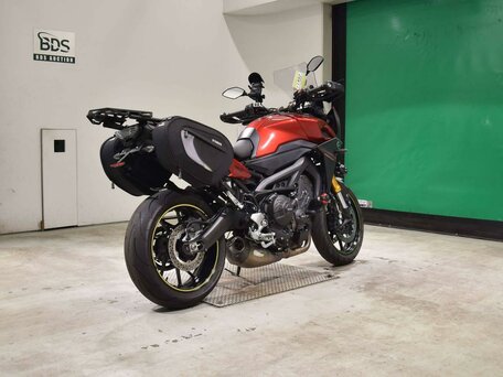 2016 Yamaha MT-09 Tracer (FJ-09), красный, 777000 рублей, вид 5