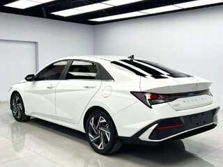 2023 Hyundai Elantra VII (CN7) Рестайлинг, белый, 1780000 рублей, вид 4