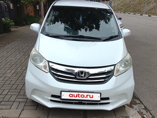 2014 Honda Freed I Рестайлинг, белый, 1180000 рублей, вид 1