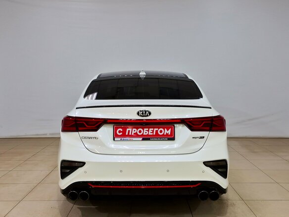 2021 Kia Cerato IV, белый, 2025000 рублей - вид 4
