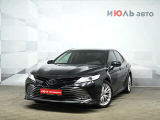 2020 Toyota Camry VIII (XV70), чёрный, 2550000 рублей, вид 1