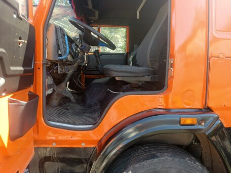 2005 КамАЗ 45143, оранжевый, 1350000 рублей, вид 2