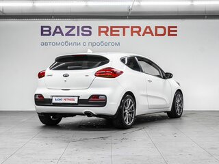 2017 Kia Ceed II Рестайлинг, белый, 1574000 рублей, вид 5