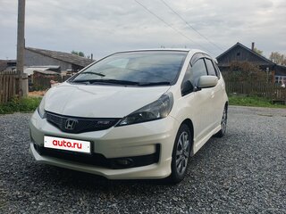 2011 Honda Fit II, белый, 1160000 рублей, вид 2