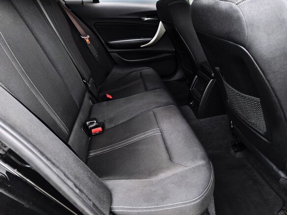 2017 BMW 1 серии 118i II (F20/F21) Рестайлинг, чёрный, 1649000 рублей - вид 15