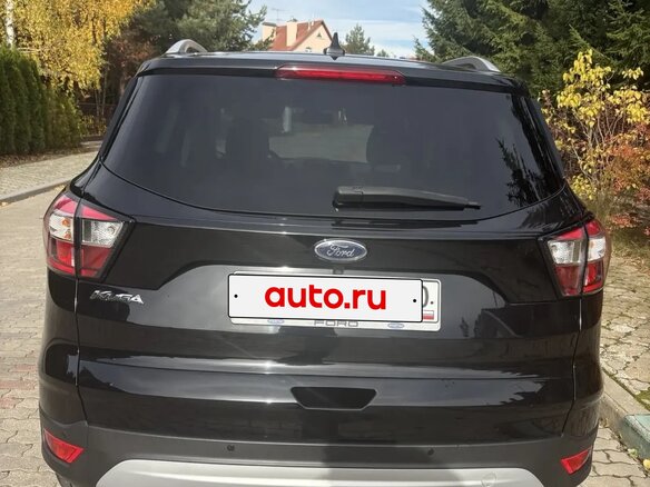 2017 Ford Kuga II Рестайлинг, чёрный, 1900000 рублей - вид 8