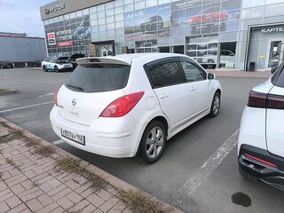 2013 Nissan Tiida I Рестайлинг, белый, 949000 рублей, вид 1