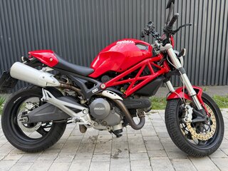 2008 Ducati Monster 696, красный, 385000 рублей, вид 2