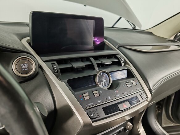 2019 Lexus NX 200 I Рестайлинг, серый, 3549000 рублей - вид 13