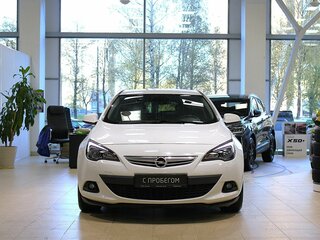 2012 Opel Astra GTC J Рестайлинг, белый, 620000 рублей, вид 2