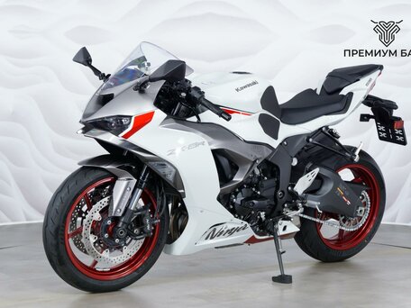 2025 Kawasaki ZX-6R Ninja, белый, 1477000 рублей, вид 3