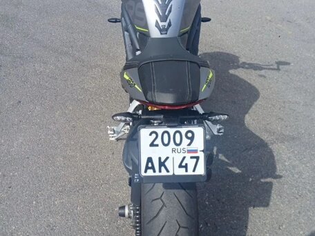 2020 Triumph Speed Triple, серый, 1230000 рублей, вид 3