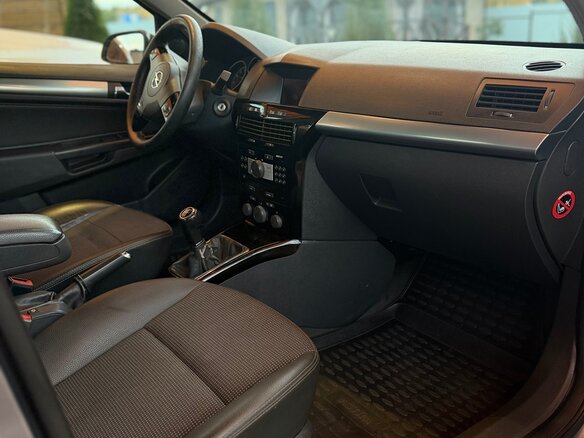 2008 Opel Astra H Рестайлинг, серебристый, 420000 рублей - вид 5