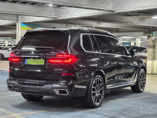 2025 BMW X7 40i I (G07) Рестайлинг, чёрный, 16500000 рублей, вид 2