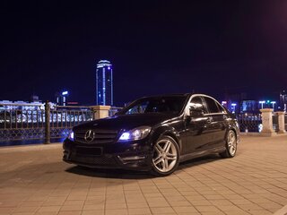 2013 Mercedes-Benz C-Класс 250 III (W204) Рестайлинг, чёрный, 1800000 рублей, вид 1