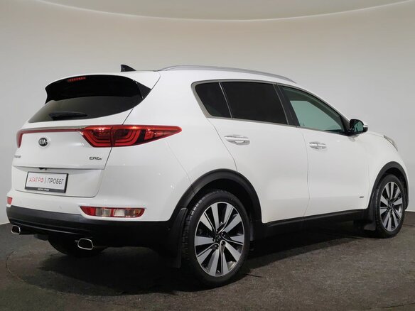 2018 Kia Sportage IV, белый, 2400000 рублей - вид 4