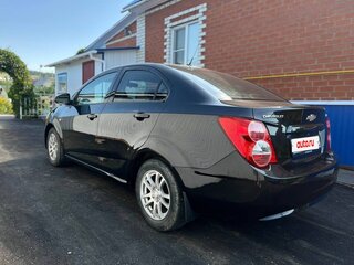2014 Chevrolet Aveo II, чёрный, 600000 рублей, вид 3