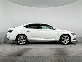 2016 Skoda Superb III, белый, 1960000 рублей, вид 4