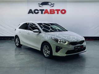 2018 Kia Ceed III, белый, 1350000 рублей, вид 3