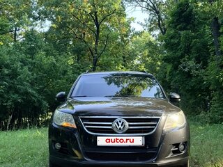 2010 Volkswagen Tiguan I, чёрный, 900000 рублей, вид 1