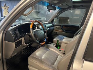 2006 Lexus LX 470 II Рестайлинг, серебристый, 1750000 рублей, вид 2