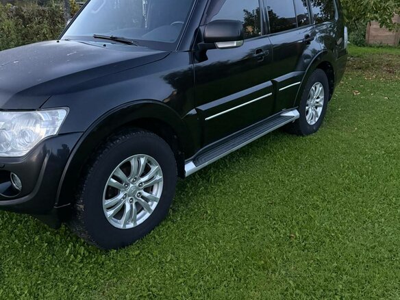 2013 Mitsubishi Pajero IV Рестайлинг 1, чёрный, 1470000 рублей - вид 5
