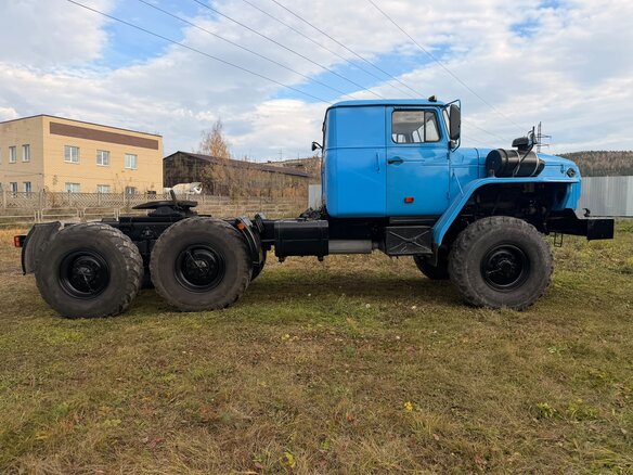 2020 Урал 44202, синий, 4750000 рублей