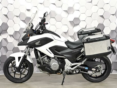 2012 Honda NC 700X, белый, 655000 рублей, вид 4