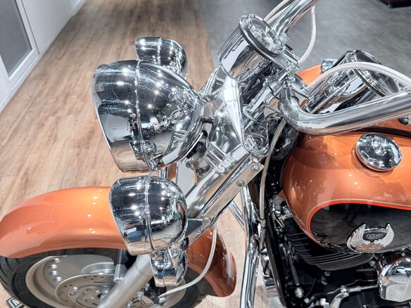 2008 Harley-Davidson Fat Boy, оранжевый, 1099000 рублей - вид 19