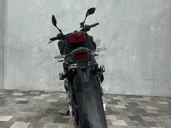 2021 Yamaha MT-09 (FZ-09), чёрный, 1065000 рублей - вид 10