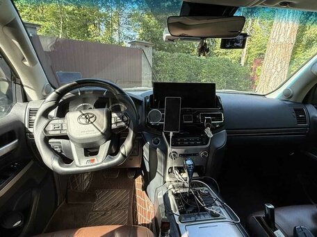 2018 Toyota Land Cruiser 200 Series Рестайлинг 2, чёрный, 6500000 рублей, вид 5
