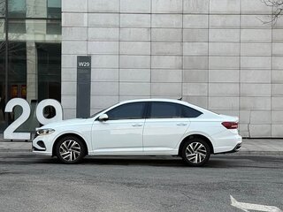 2022 Volkswagen Lavida III Рестайлинг, белый, 1360000 рублей, вид 3