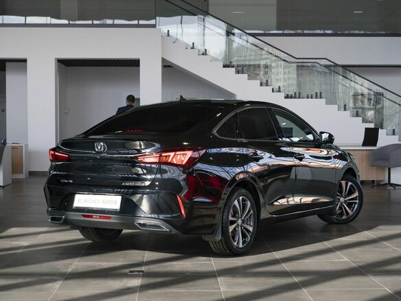 2026 Changan Eado Plus I, чёрный, 2643201 рублей - вид 3