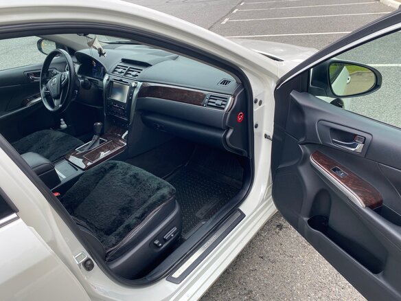 2016 Toyota Camry VII (XV50) Рестайлинг, белый, 2000000 рублей - вид 4