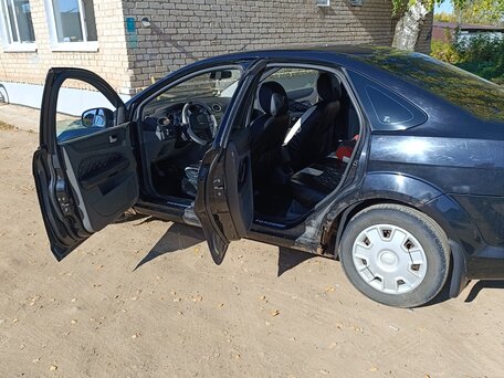 2008 Ford Focus II Рестайлинг, чёрный, 255000 рублей, вид 4