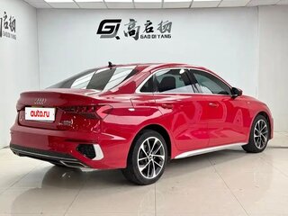2022 Audi A3 35 TFSI Long IV (8Y), красный, 1710005 рублей, вид 4