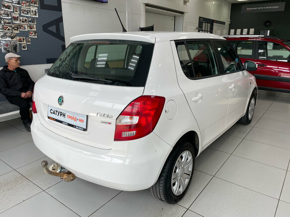 2012 Skoda Fabia II Рестайлинг, белый - вид 5