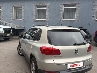 2013 Volkswagen Tiguan I Рестайлинг, серебристый, 1108000 рублей, вид 2