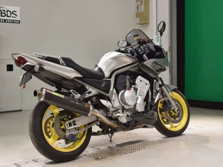 2001 Yamaha FZS1000 Fazer, серебристый, 399000 рублей, вид 5